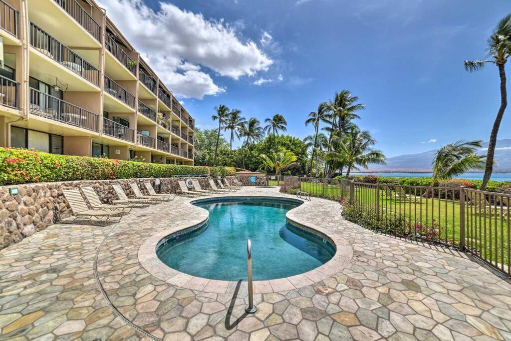 Stunning Maui Direct Ocean Front On The Beach, Walk To Beach From Condo, Watch Turtles, Whales, Ac In All Rooms Ocean View Pool And Spa Wailuku Экстерьер фото