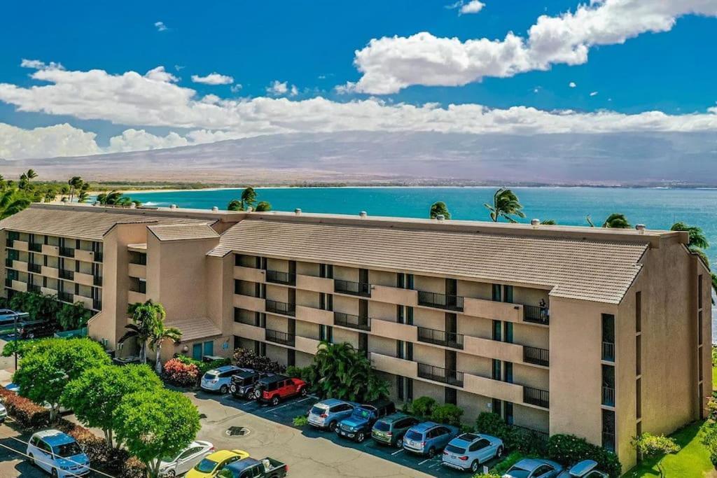 Stunning Maui Direct Ocean Front On The Beach, Walk To Beach From Condo, Watch Turtles, Whales, Ac In All Rooms Ocean View Pool And Spa Wailuku Экстерьер фото