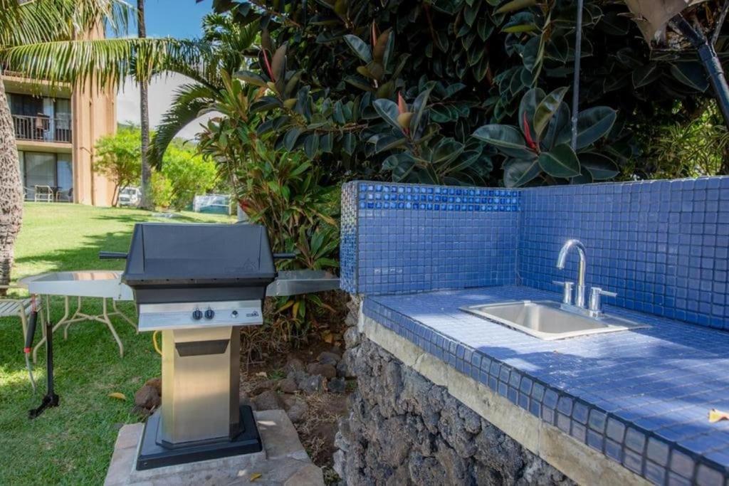Stunning Maui Direct Ocean Front On The Beach, Walk To Beach From Condo, Watch Turtles, Whales, Ac In All Rooms Ocean View Pool And Spa Wailuku Экстерьер фото