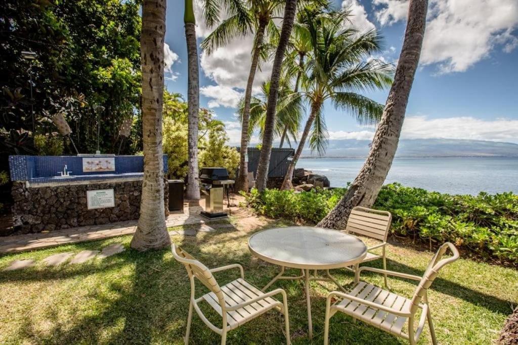 Stunning Maui Direct Ocean Front On The Beach, Walk To Beach From Condo, Watch Turtles, Whales, Ac In All Rooms Ocean View Pool And Spa Wailuku Экстерьер фото