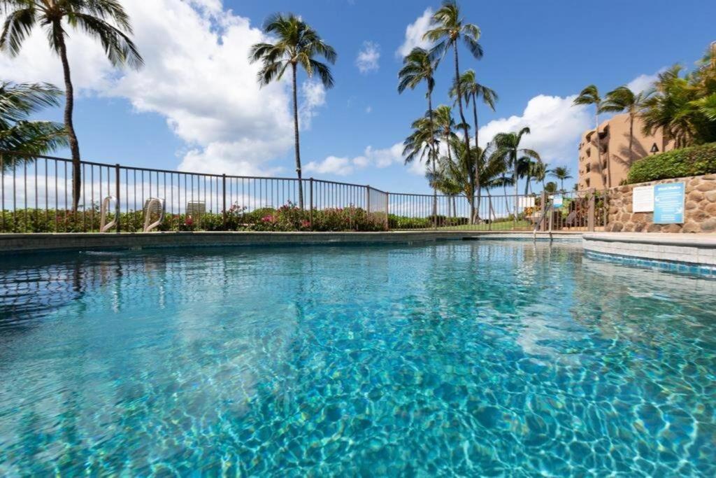 Stunning Maui Direct Ocean Front On The Beach, Walk To Beach From Condo, Watch Turtles, Whales, Ac In All Rooms Ocean View Pool And Spa Wailuku Экстерьер фото